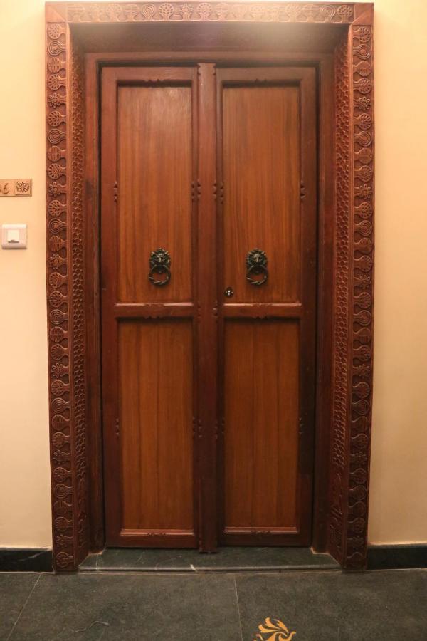 Vijaigarh Kothi - Heritage Boutique Varanasi Exterior foto