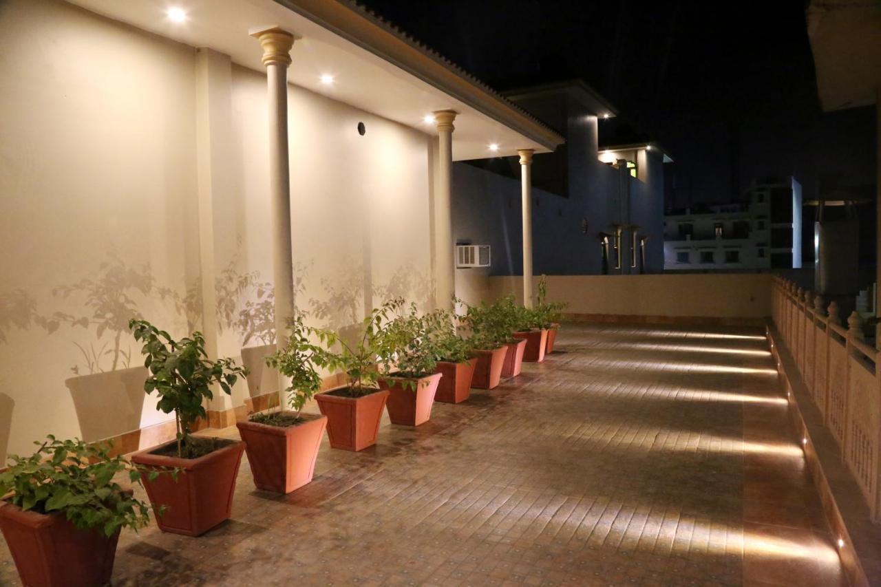 Vijaigarh Kothi - Heritage Boutique Varanasi Exterior foto